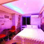 M2 Motel