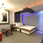 V Motel