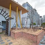 Jy House 1