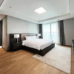 Lct Residence Y Collection