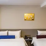 Hound Hotel Hadan