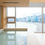 B\'Amu Hotel