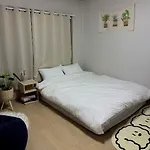 Ar\'T Stay