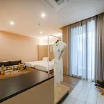 Hound Garden&Terrace Hotel
