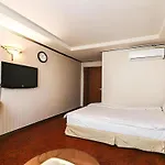 Mirabell Motel