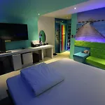 Motel V1