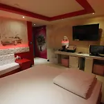Motel V1