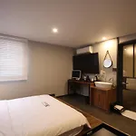 Hotel No.25
