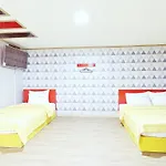 G Hotel