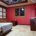 Plus Motel