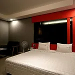 Ava Hotel