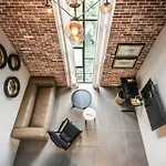 Hound Hotel Nampo