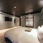 Hound Hotel Nampo