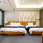 Ib Hotel