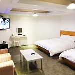 Hill Side Hotel