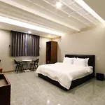 The King Hotel