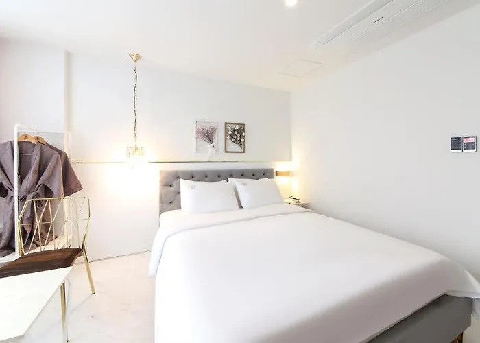 Brown-Dot Hotel Songdo