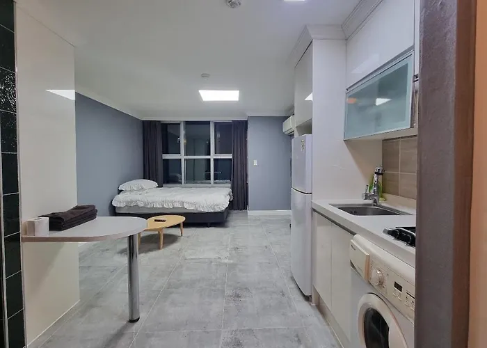 Dusil Subway Station One-Bedroom Apartment