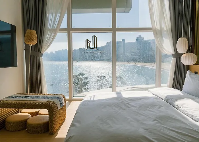 De Homme Hotel