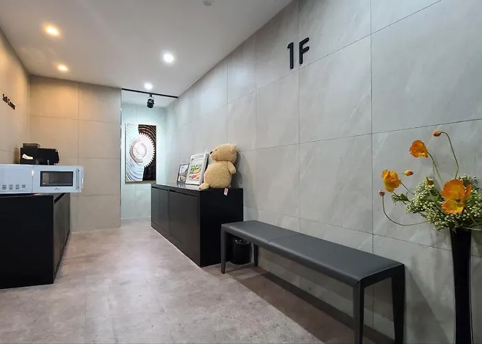Sloth Hotel Busan Seomyeon