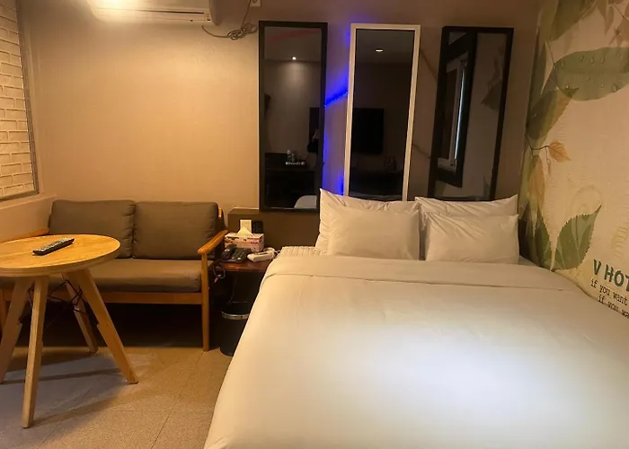 V Motel