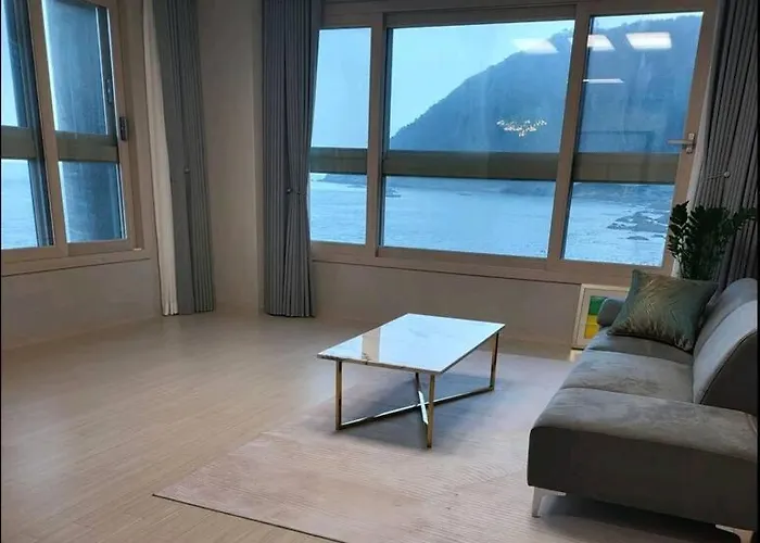 Oceanview - Short And Long Term Stay