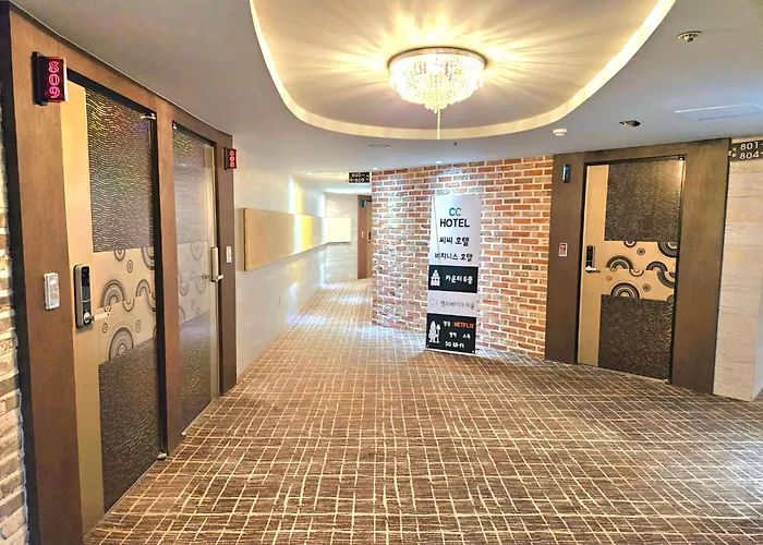 Cc Hotel