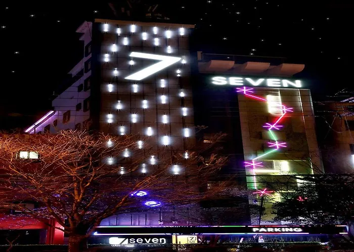 Seven Hotel