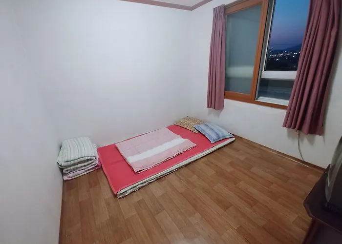 Yeongnamjang Motel