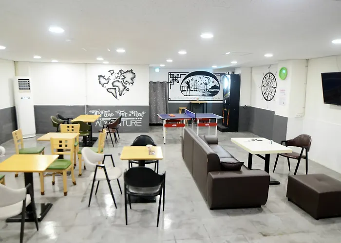 Kimchee Busan Station Guesthouse