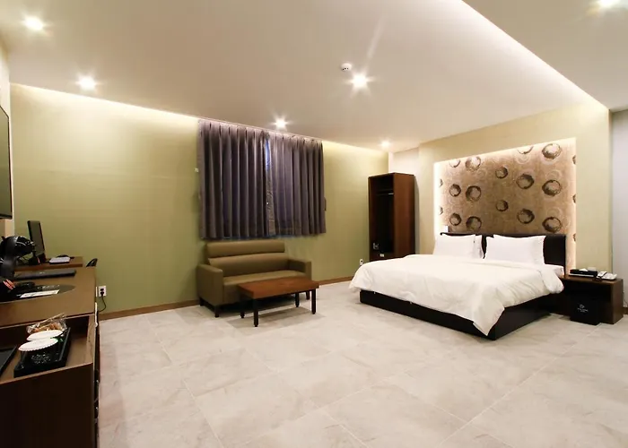 The King Hotel