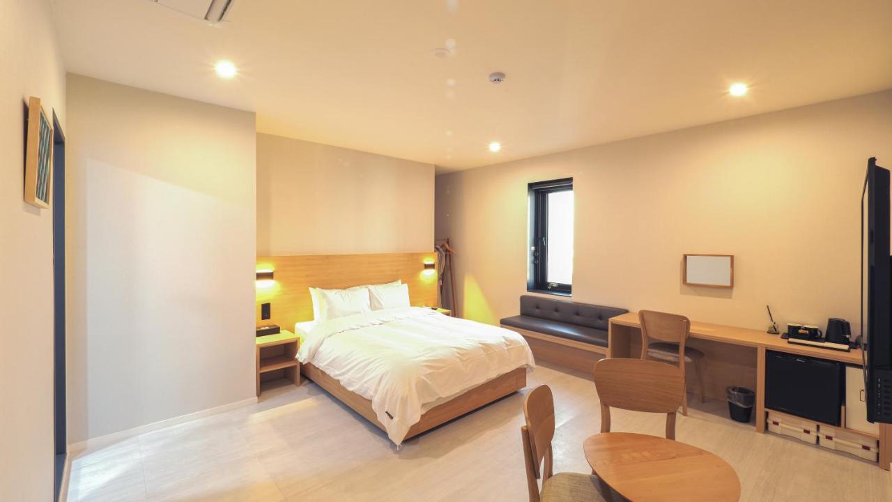 Mipo Oceanside Hotel 3*