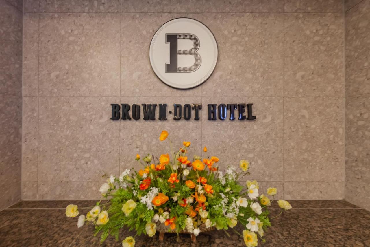 Hotel Seomyeon Brown-dot Gold