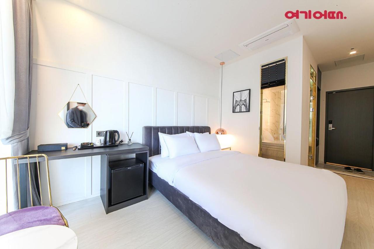 De Homme Hotel 2*