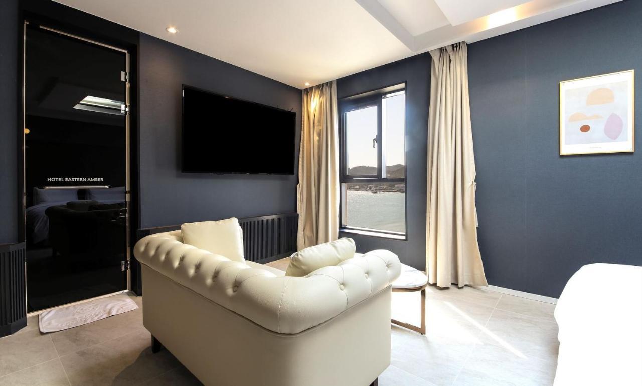 Hotel H Moment Songjeong Busan