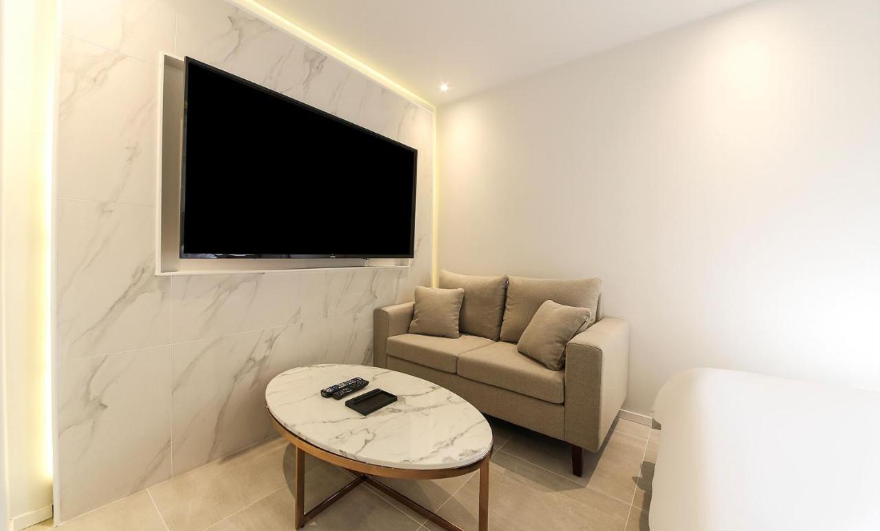 Hotel H Moment Songjeong 3*