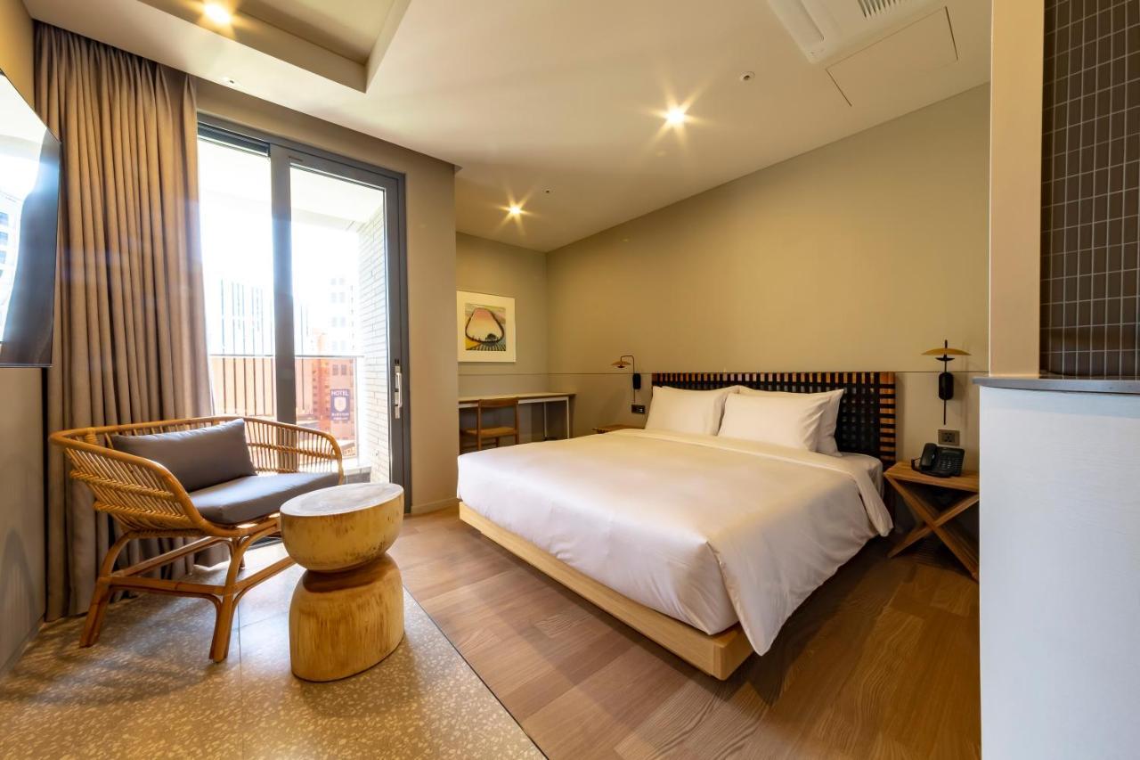 Hound Garden&terrace Khách sạn 2*