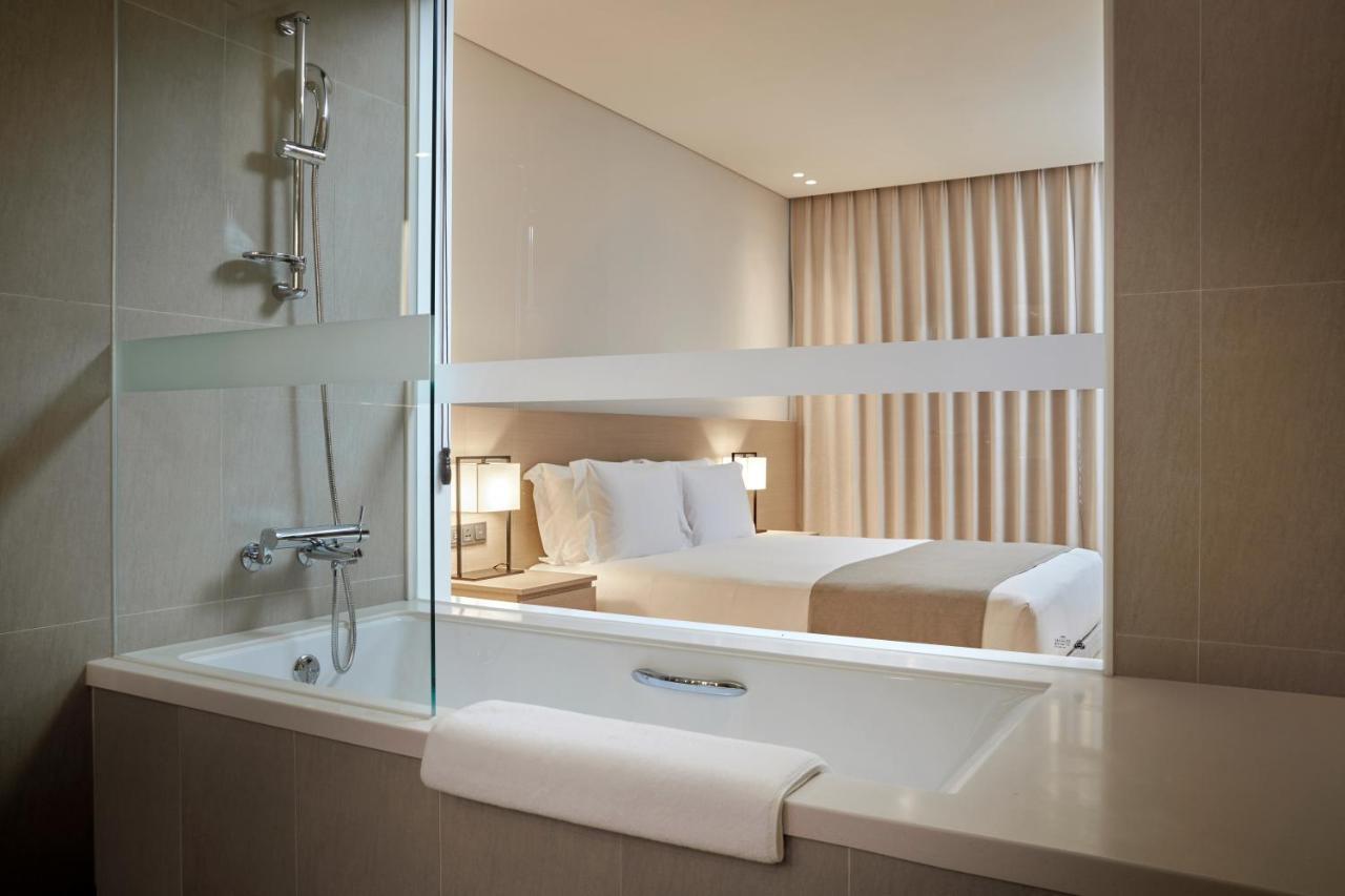 Shilla Gimhae Airport - Noksan Hotel Busan