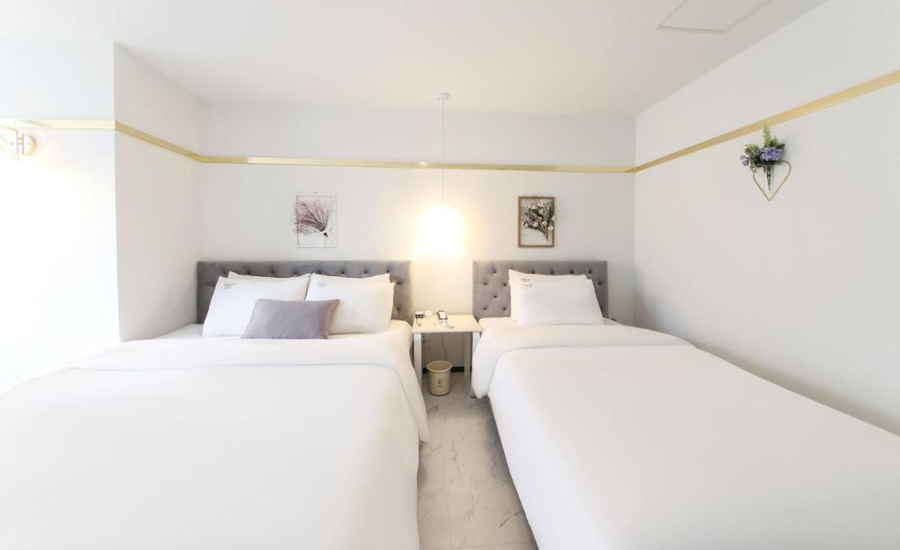 Brown-dot Songdo 2* Busan