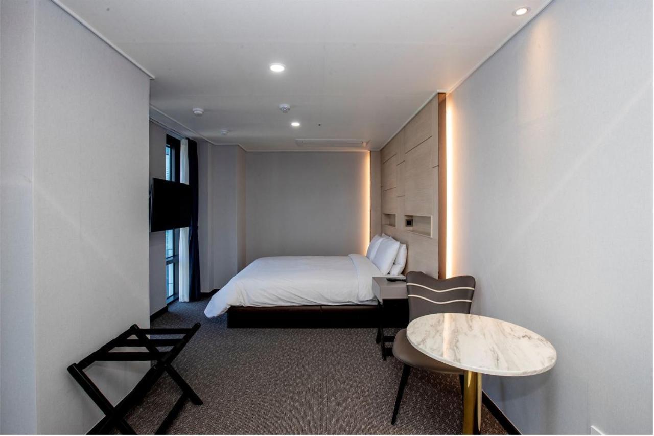 Griffinbay 3*