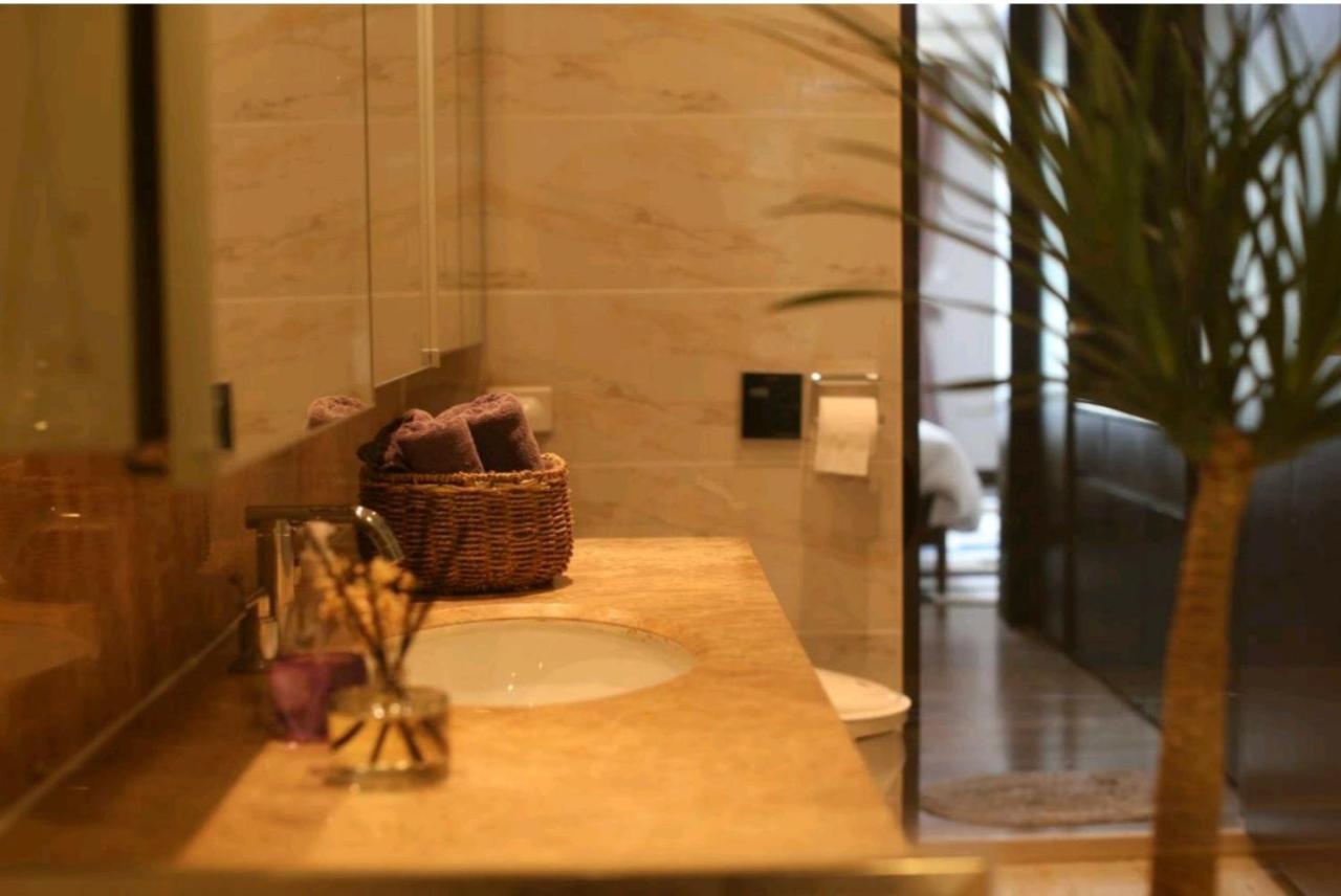Pale De Cz Condominium Apartment *