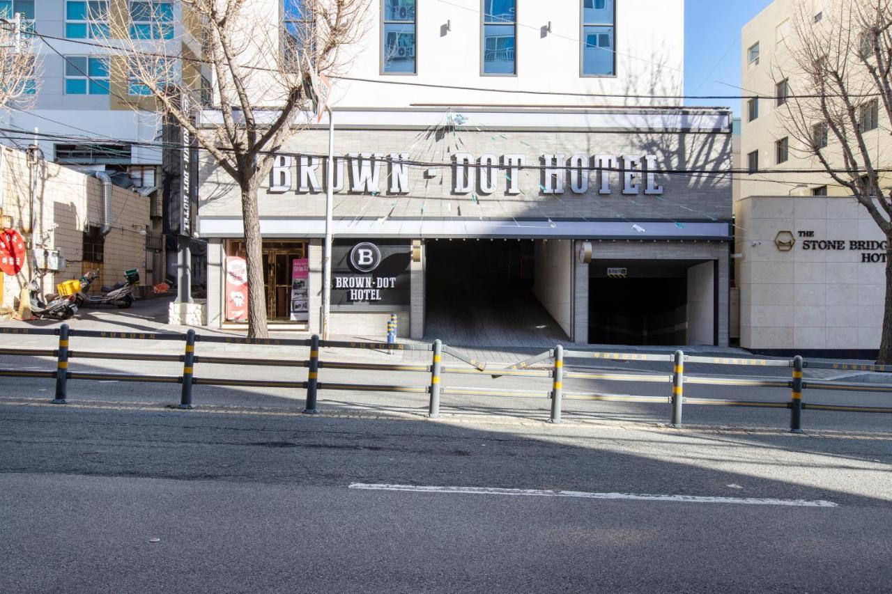 Hotel Brown-dot Minam 3*
