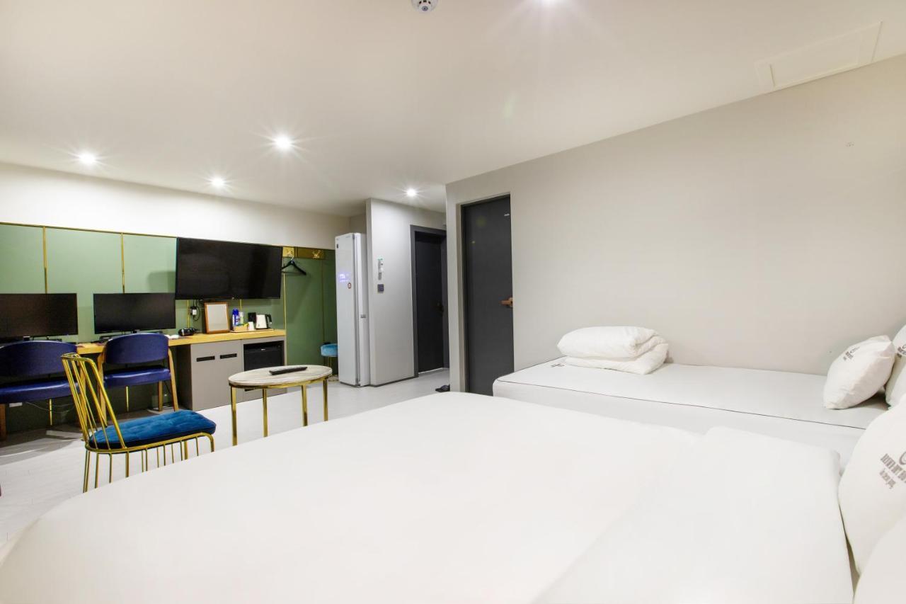 Brown-dot Minam 3* Busan