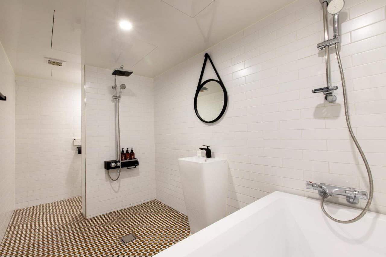 Brown-dot Minam Hotel 3*