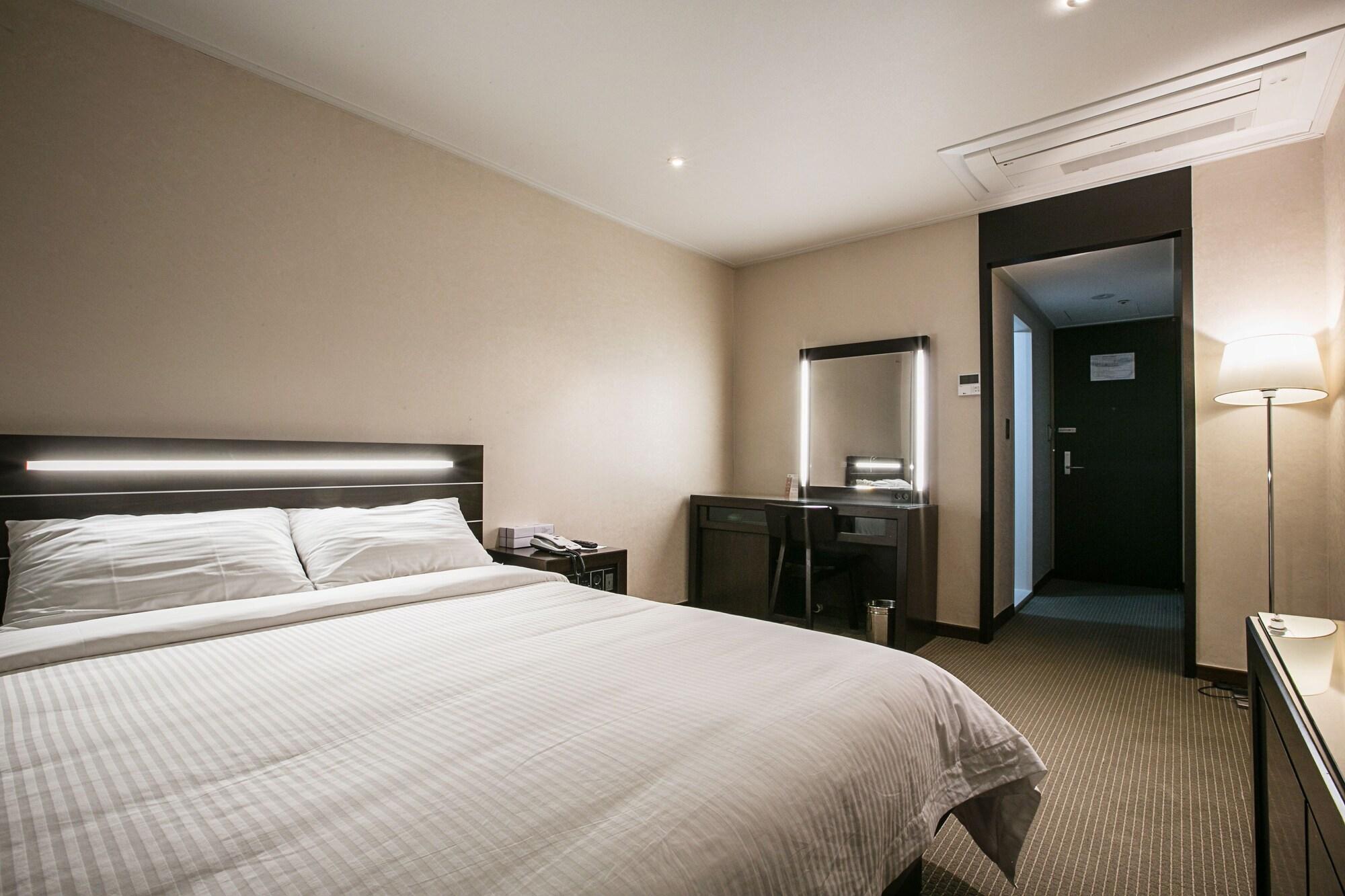 Hotel Tourist Busan
