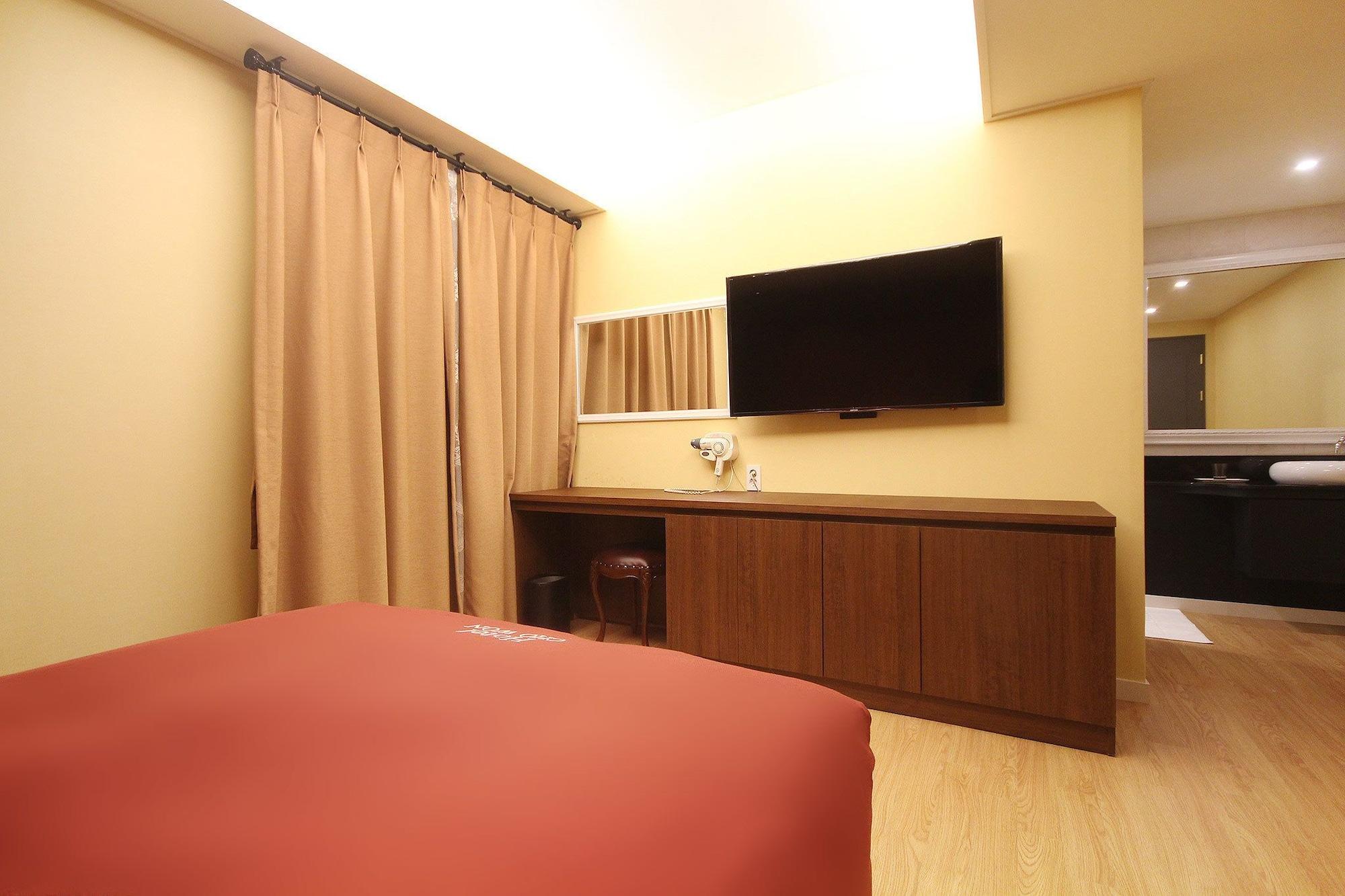 Chowon Hotel 2*