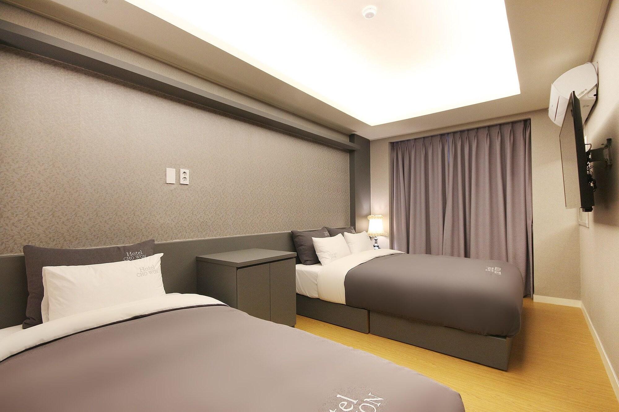 Hotel Chowon
