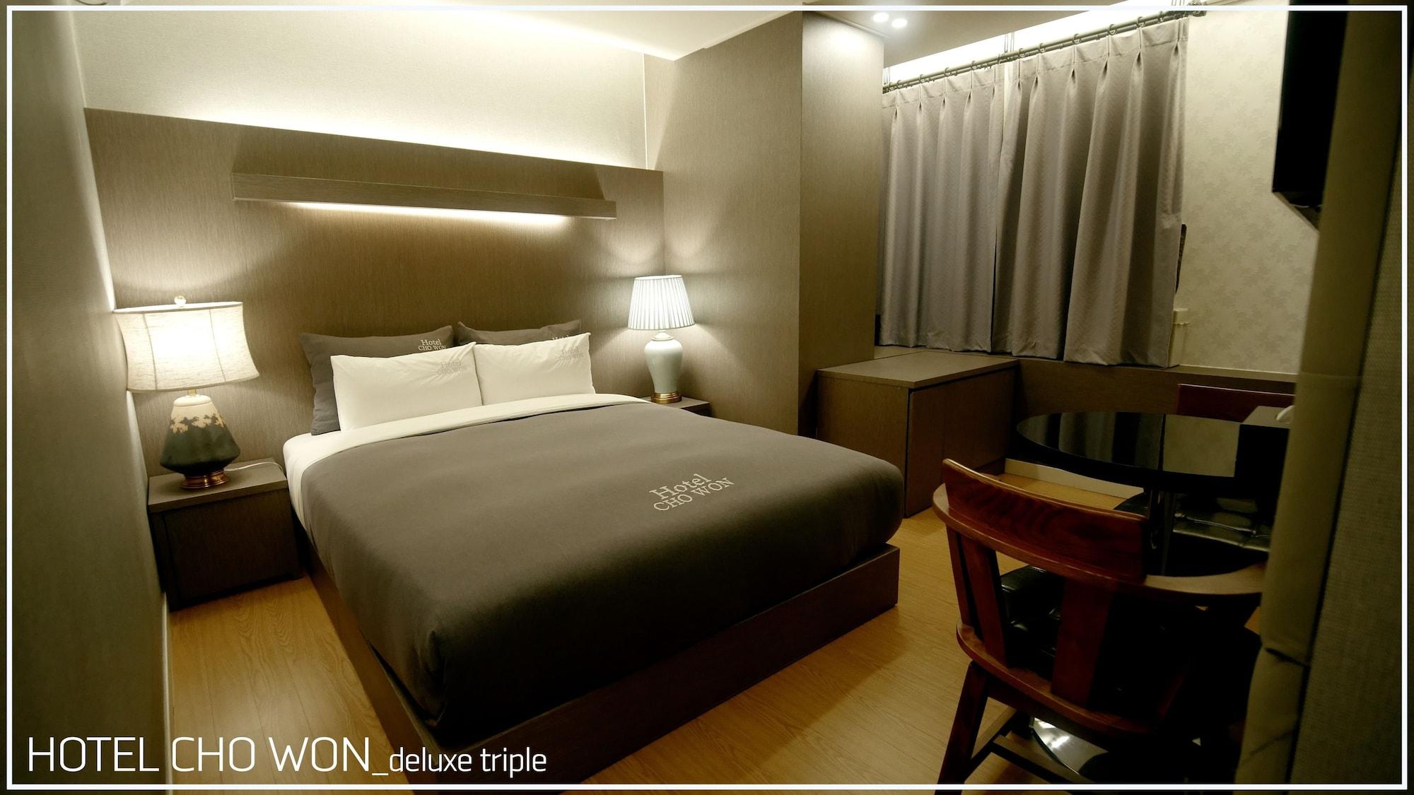 Chowon Hotel 2*