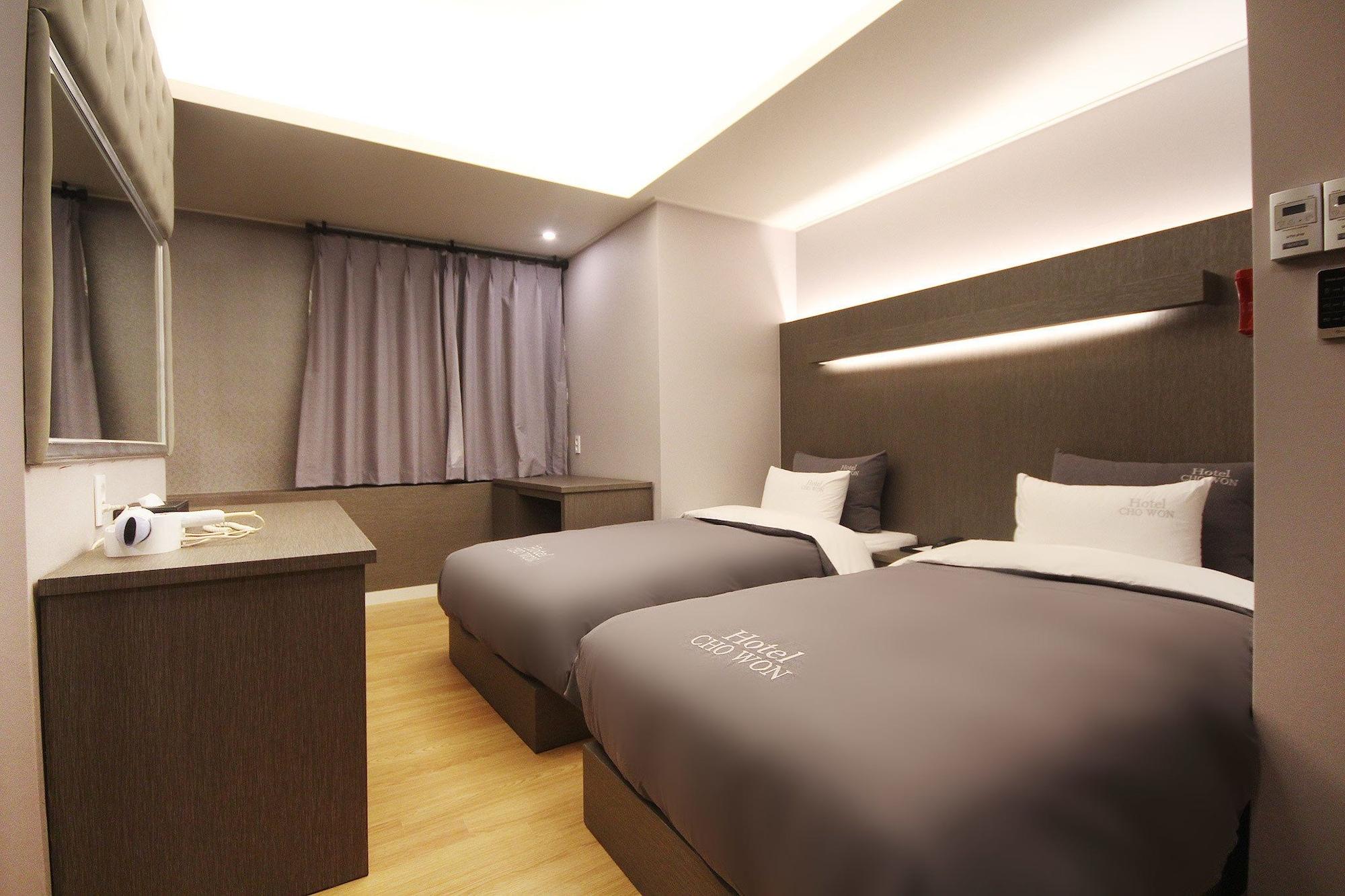 Hotel Chowon