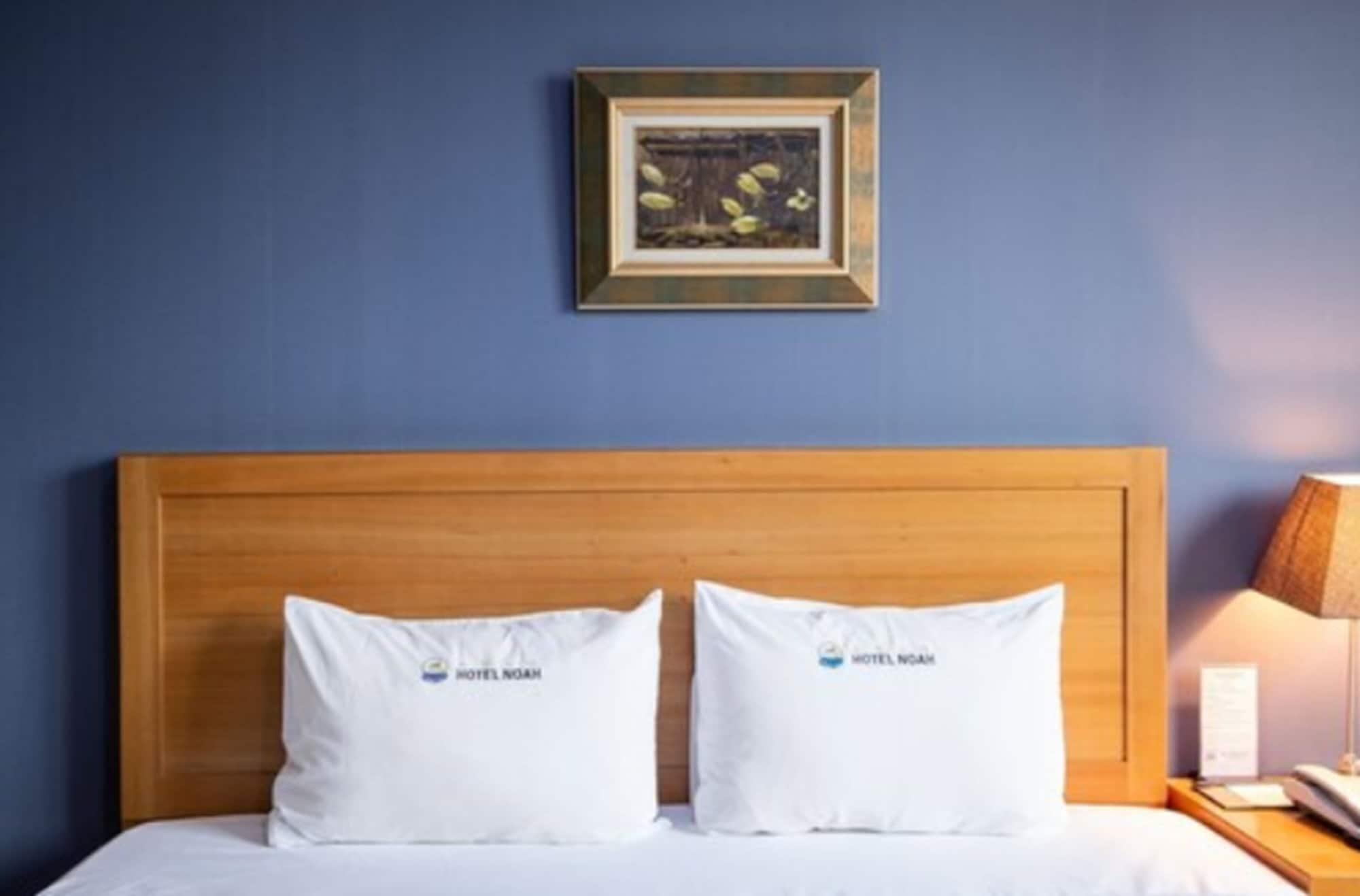 Noah Hotel